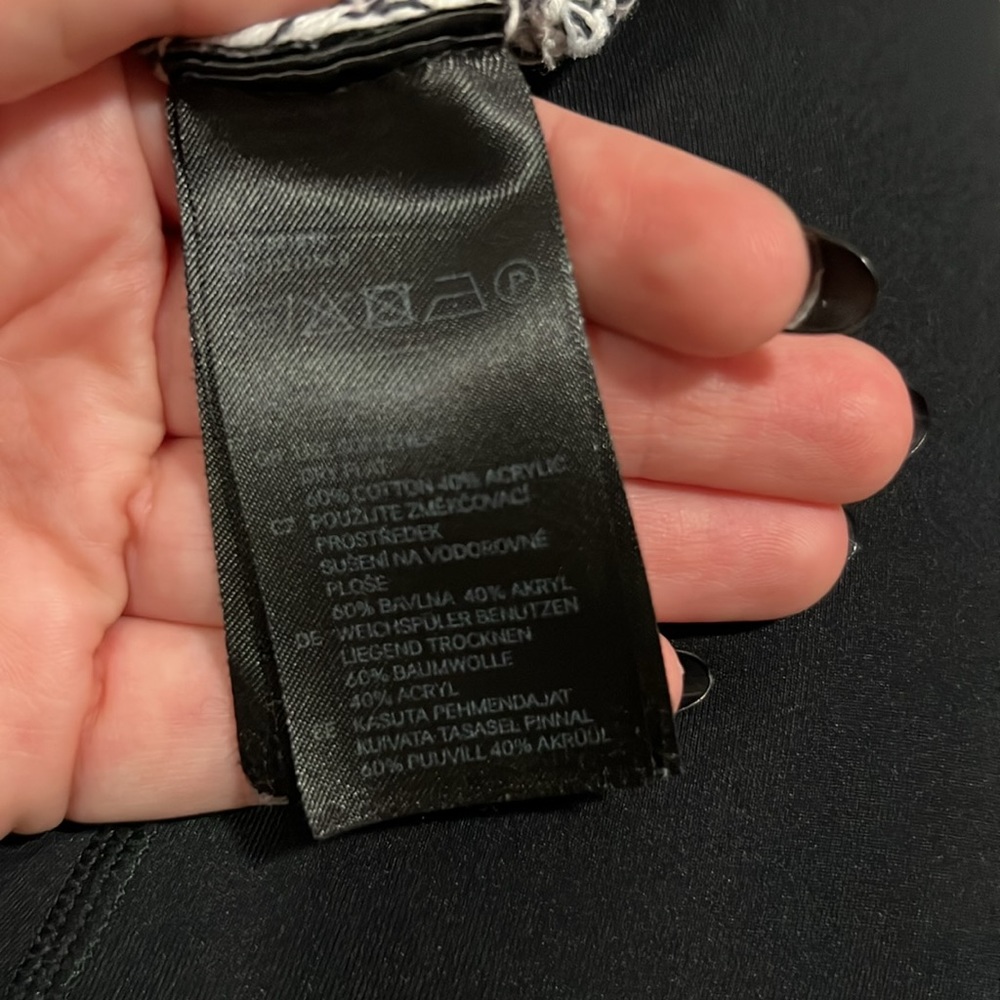H&M - Picture 3 of 3